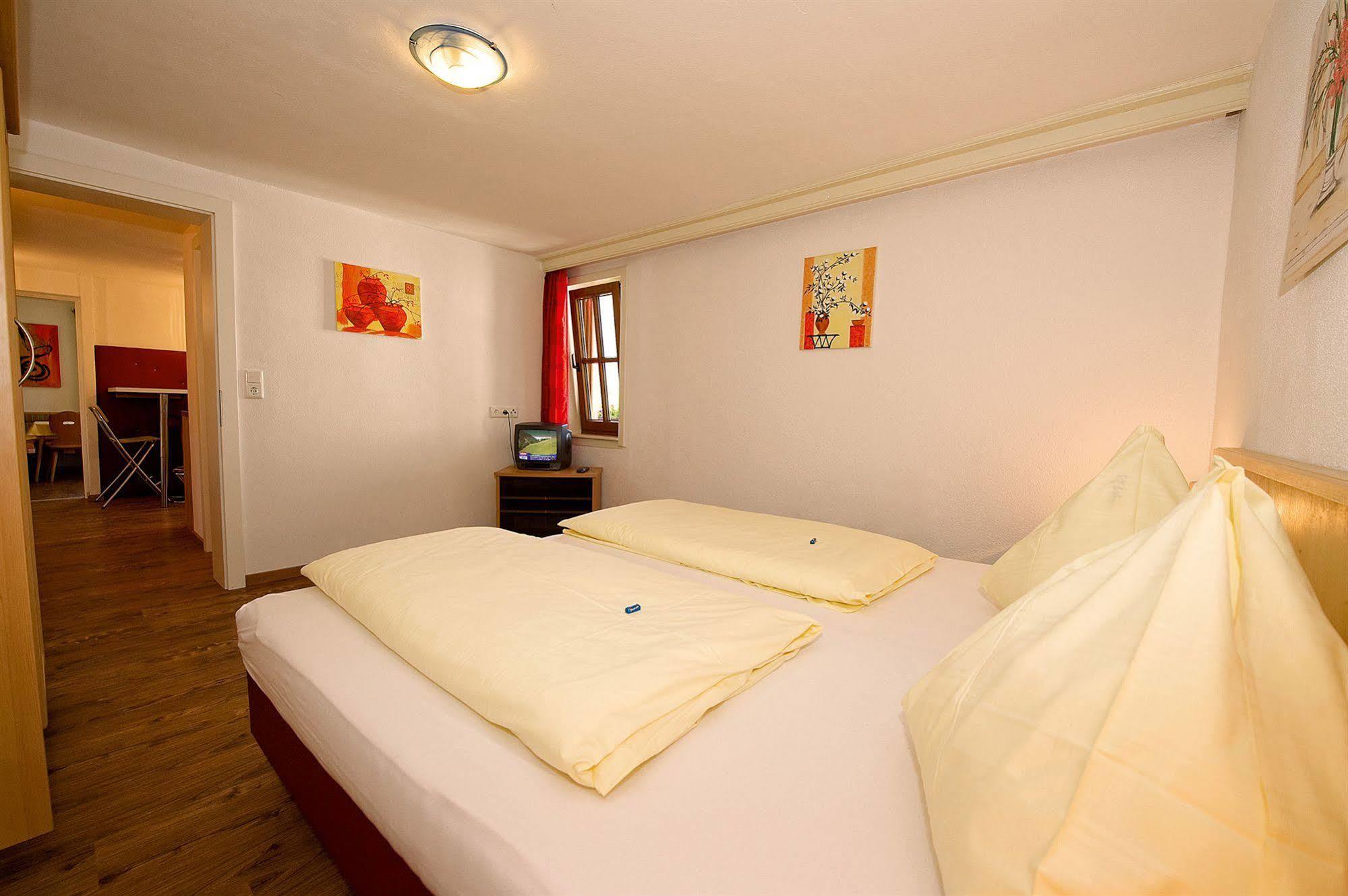 Bed & Breakfast Landhaus Strasser Söll Dış mekan fotoğraf